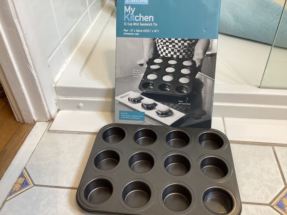 LAKELAND MINI 12 CUP SANDWICH TIN, PAN- 27 X 36 CM ONLY USED ONCE
