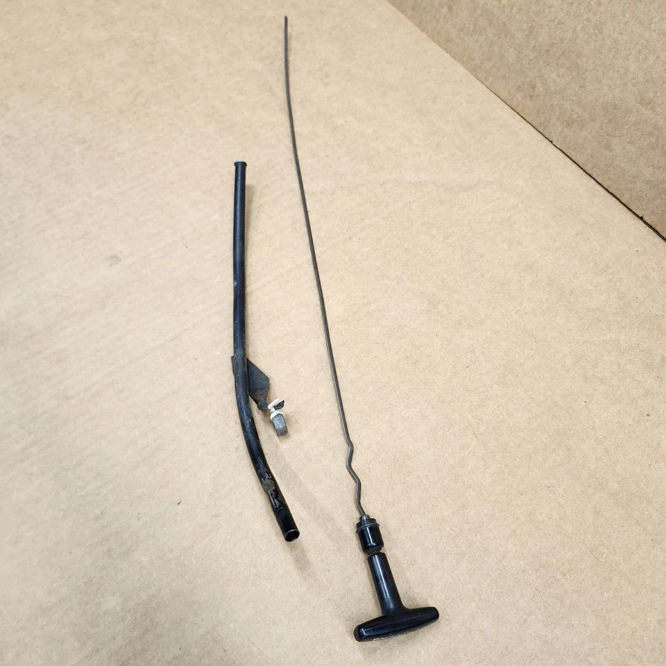 Indicador de varilla de inmersión de aceite de motor Corvette 85-88 y tuerca de montaje de tubo de varilla de medición OEM Foto 3 de 4