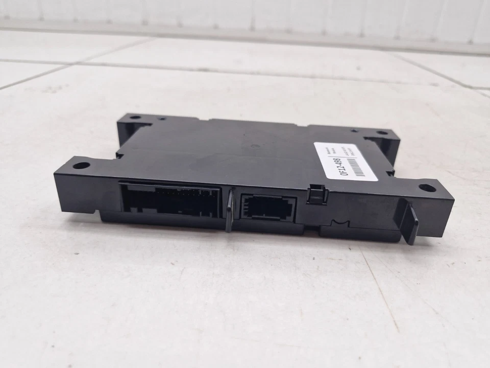 Land Rover Discovery 4 L319 HSE Bluetooth Control Module ECU AH4210F845AA - Image 3 of 4