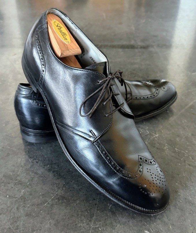 Alden 256 Burgundy Calfskin Perforated Wing Blucher