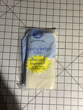 Beauty Makeup Blender Sponge Cosmetic Wedge Triangle Facial Applicator Open B448