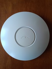 Ubiquiti Unifi UAP Wireless Access Point with 24V PoE adapter and UK power lead