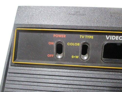 Atari 2600 Console Shell Casing - Sunnyvale 4 switch (see S/N sticker) - Picture 4 of 13