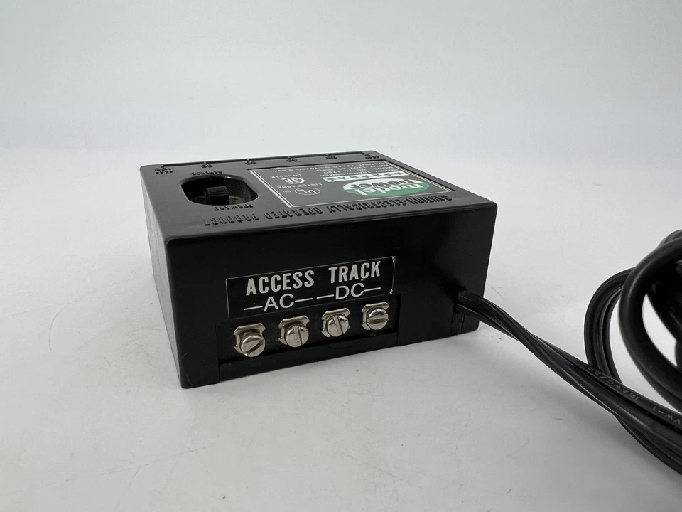 Model Power #RL-1250 Hobby Transformer 120V AC 60Hz 18VDC 5.5VA Black Fair - Image 4 of 4