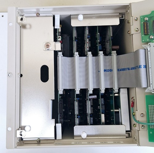 Unidad de monitoreo de control de bahía Toshiba GBU100 / 101B-01-1B 110/125 VDC - Imagen 13 de 15