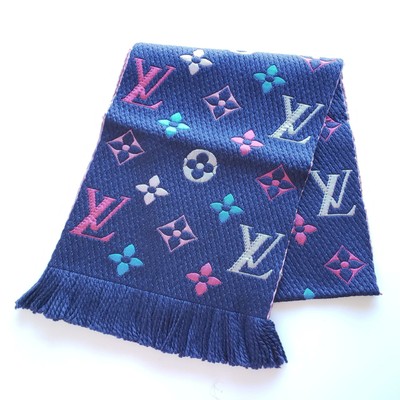 navy blue louis vuitton scarf