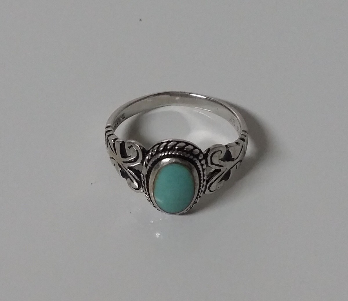 ☆nff☆ antique aureole ringgreen nff1 Vintage Ring 1/20 12K GF Gold Ring Green Stone Filagre Leaf