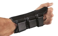 MCK Wrist Splint ComfortFORM  Aluminum Stay Foam / Lycra Right Hand Black S
