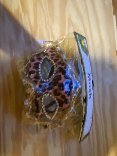 Mardi Gras  Masquerade Halloween Mask for Women new on factory packaging - Picture 1 of 2