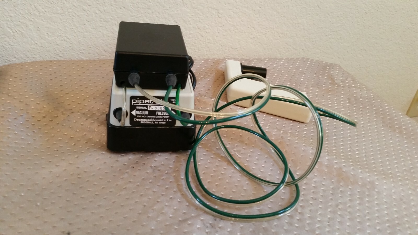 Drummond PipetAid Hood Mate Pipette Controller with Pump Filtration