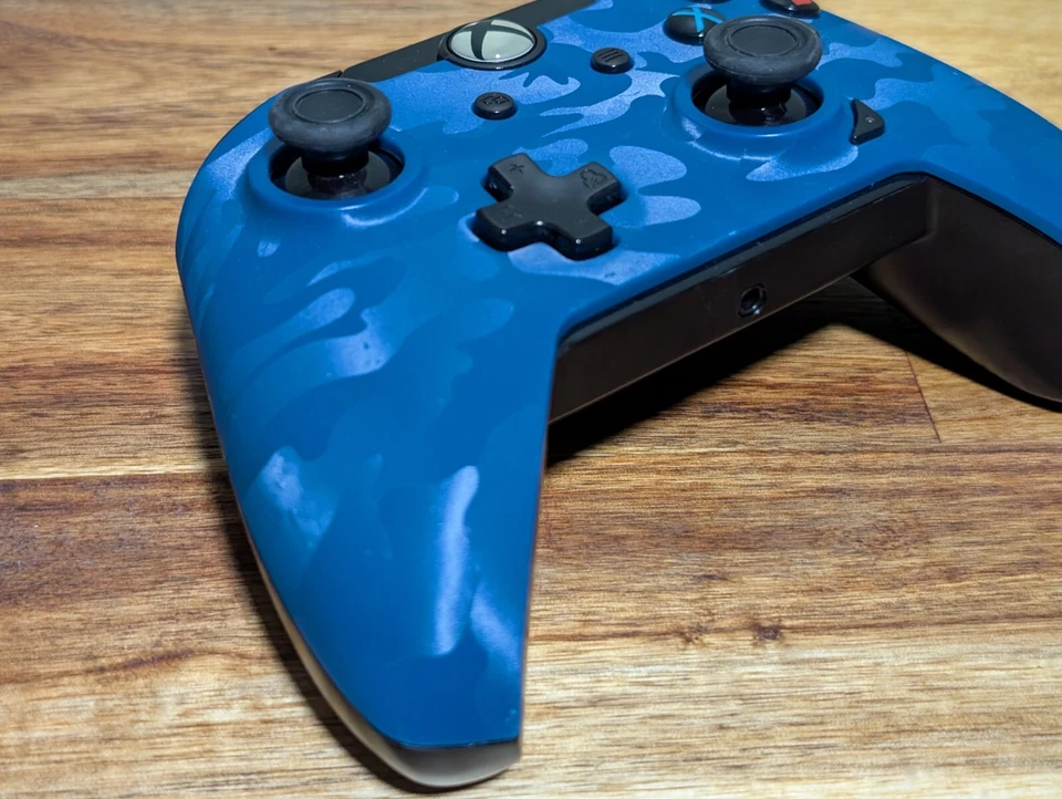 PDP Wired Game Controller for Xbox One Camouflage Blue 048-082 - Tested - Image 4 of 4