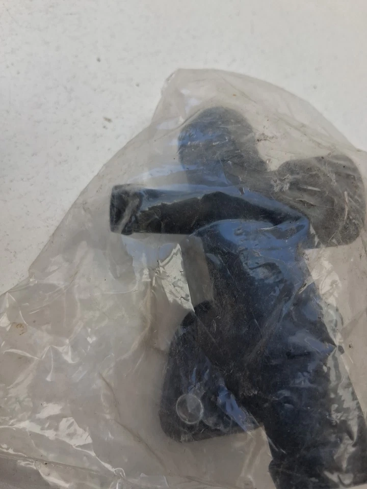 Brida de refrigerante para AUDI A3 TT 8N SKODA Octavia VW Golf Mk4 Variant 1996-2010 Foto 4 de 4