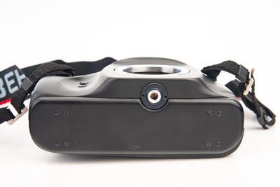 Zenit 412 DX 35mm SLR Film Camera Body M42 Mount with Batteries