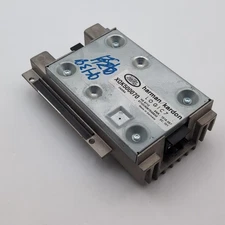 2006 - 2009 Range Rover Logic 7 Rear Sub Woofer Amplifier Amp XQK500070