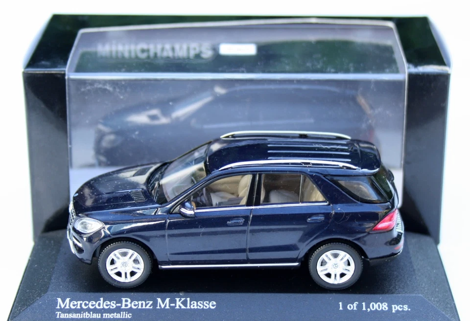 Mercedes M-Klasse W166 Bj. 2011-2015, Tansanitblau-Metallic, MINICHAMPS M.1 : 43 - Photo 3/4
