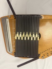 Oscar Schmidt 16 Chord autoharp Dark Mellow Sound