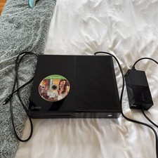 Xbox One 500GB  Power Cords  HDMI  GTA V