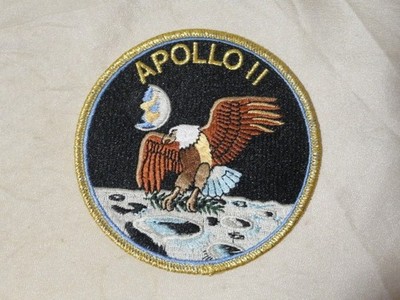 VINTAGE NASA APOLLO II PATCH TO COMMEMORATE THE 1969 MISSION 3 1/2  ROUND MINT