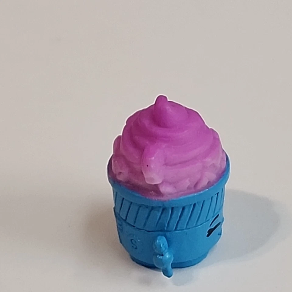 Shopkins Frogurt Blue Purple Collectible Figure Toy Season 2  - Image 4 of 4