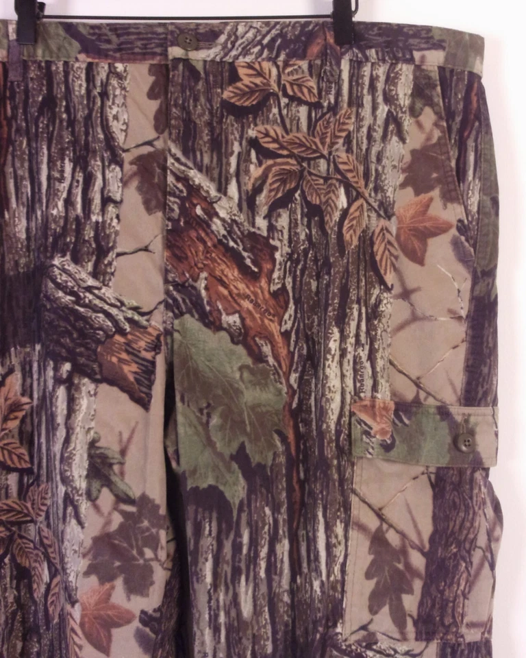 NWOT Cabela's Realtree Camo Cargo Pants Hunting Soft Textured Nylon 42 REG - Image 2 of 4