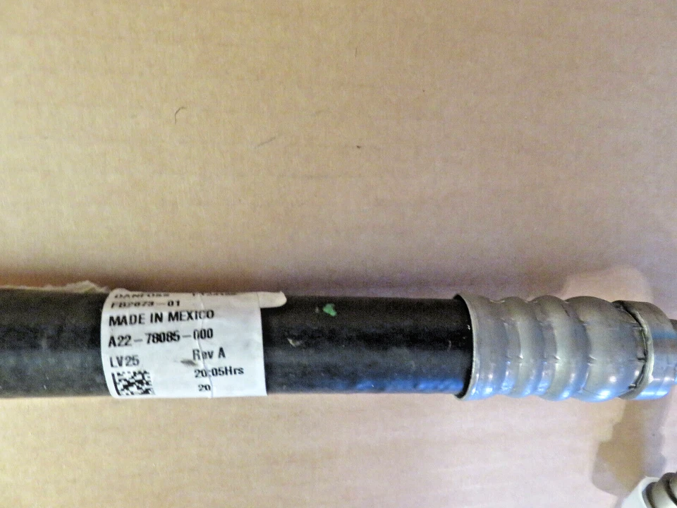 Freightliner A2278085000 new oem Hose ac refrigerant suction M2 Bussiness class - Image 3 of 4