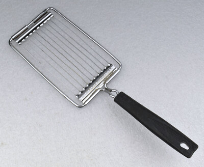 VTG Ekco Stainless Steel Serrated Tomato Egg Avocado Vegetable Slicer