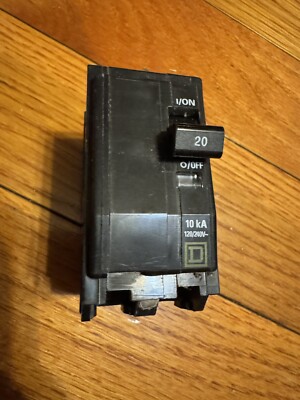 New Old Stock Square D QO220 2 Pole 20 Amp Plug In Circuit Breaker FREE SHIPPING