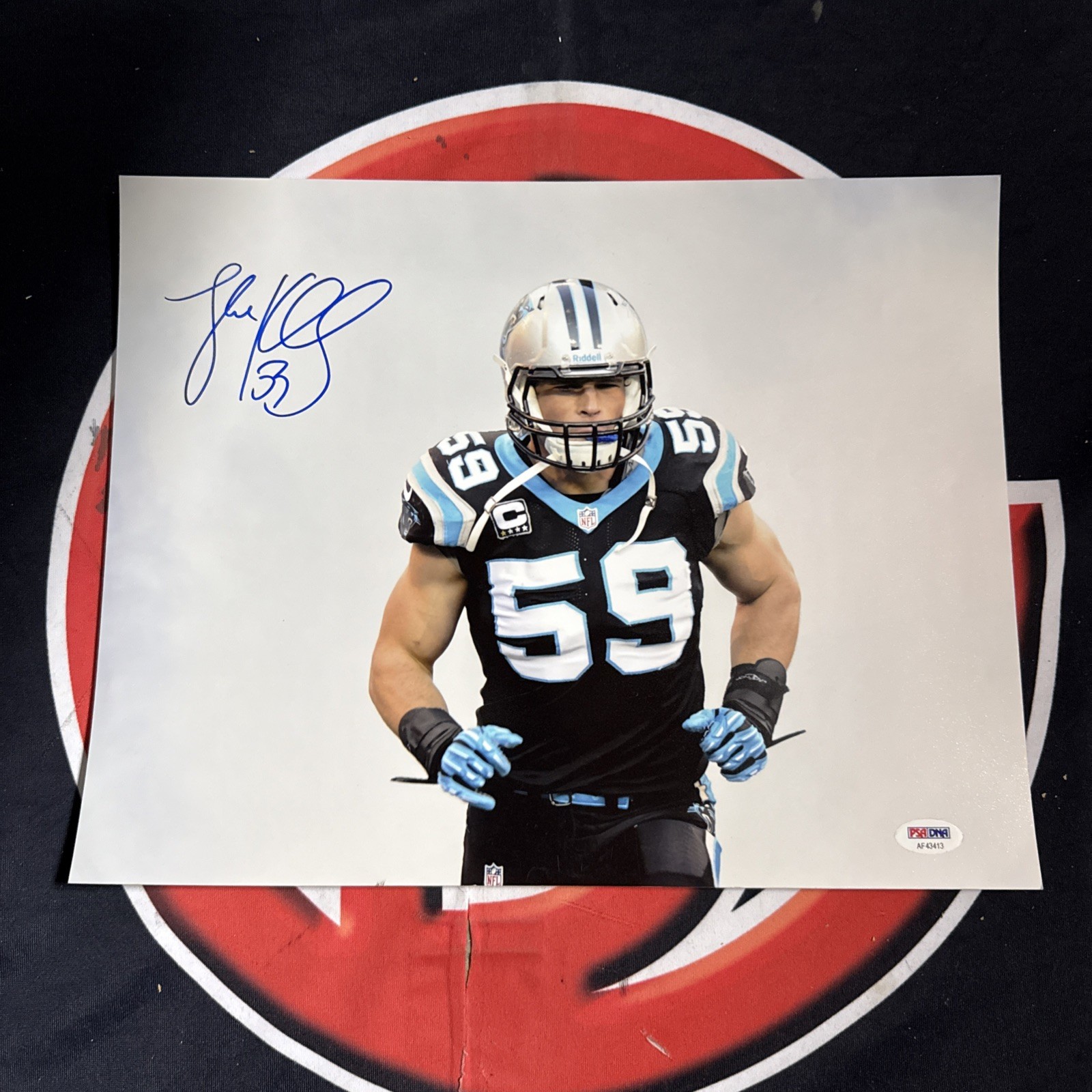 Luke Kuechly Autographed Signed Carolina Panthers 11x14 Photo PSA COA 