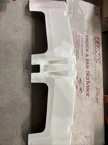 LUND Truck & Van Sun visor Wind Deflector Model 19000