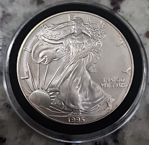 1995 American Silver Eagle Uncirculated 1oz .999 Fine Silver