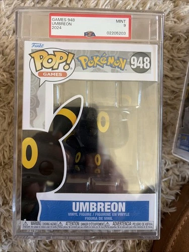 PSA 9 Umbreon Funko Pop #948  - Pokemon (Games)  GRADED