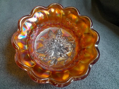 Vintage Iridescent Carnival Glass Bowl W/Diamond Pattern Grapes-6 3/8"x2.5"