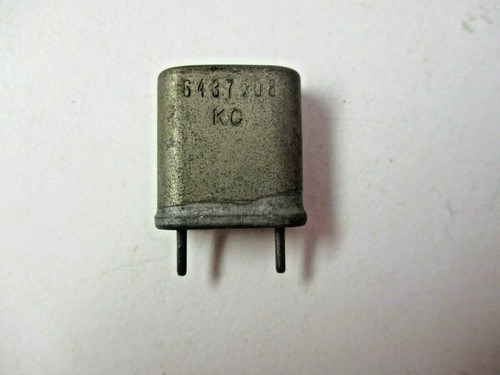 Radio cristal RCA 497 154,49 MC 6437,08 KC vintage 0,05 pouce espacé 13 mm / 0,5 pouce - Photo 2/3