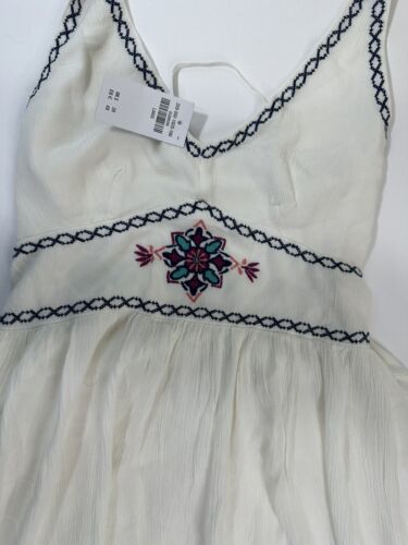 Hollister Dress Womens Size Large White Halter Flowy Floral Embroidery Beach NWT - Picture 10 of 15
