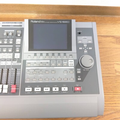 Roland VS-1680 Digital Studio Workstation multitrack