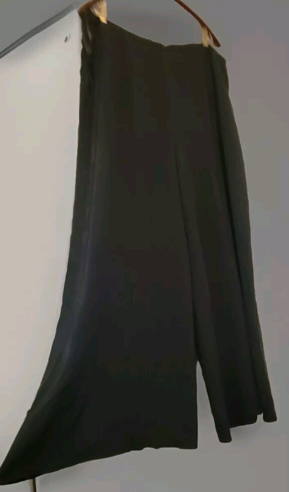 Picture 2 of 6