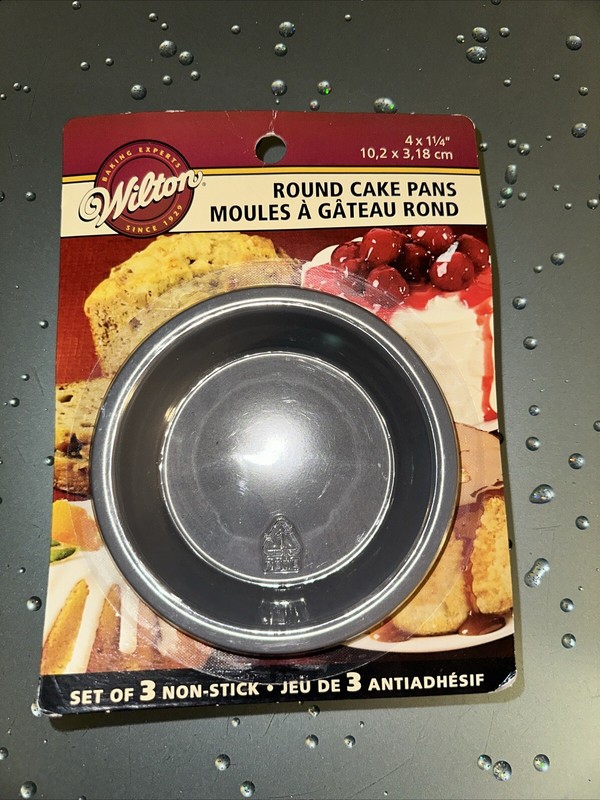 Wilton Round Cake Pans- Set Of 3- 4" x 1-1/4" NON-STICK  #2105-1829 - NEW