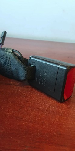 BMW 1er F20 Gurtschloss hinten Mitte 7266351