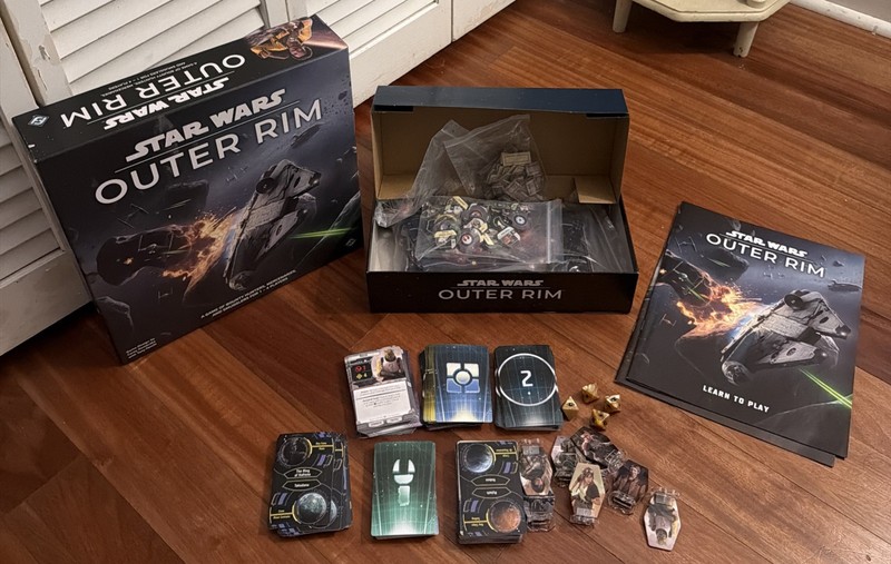 Star Wars Outer Rim Board Game 1-4 Players Cards Dice Smugglers Run