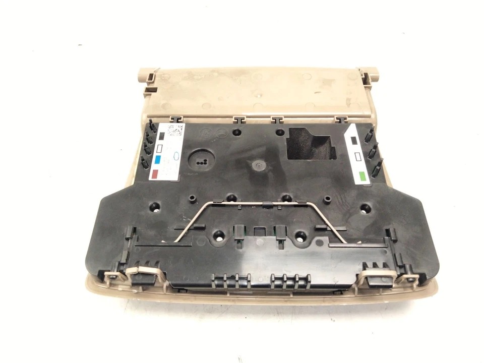 A1669008806 LUZ INTERIOR / 2698751 MERCEDES-BENZ CLASE M W166 ML 250 CDI / B Foto 4 de 4