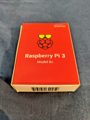 Raspberry Pi 3 Model B+ | 1GB RAM | Neu in OVP | element14 Einplatinen-PC | MwSt