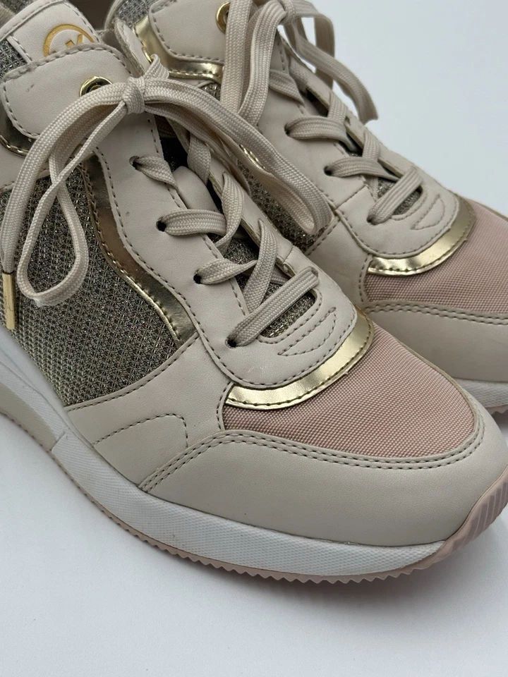 Tênis anabela feminino Michael Kors Georgie couro ouro branco e rosa tamanho 8,5 - Imagem 2 de 4