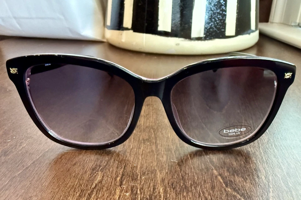Bebe BB7234 太阳镜 黑色 — 第 3/4 张图片