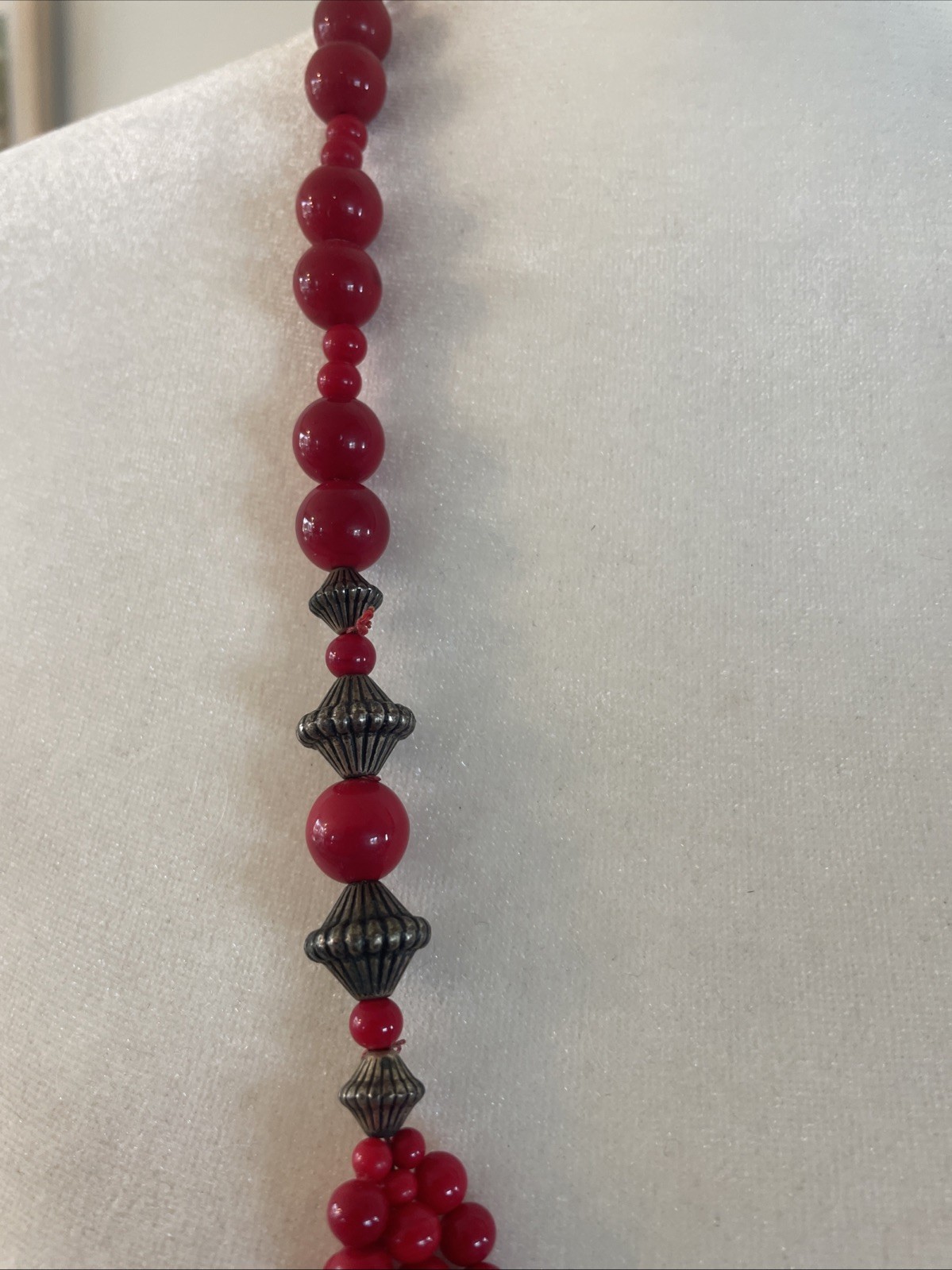 VTG Red Multi-Strand Beaded Statement Necklace Y2… - image 4