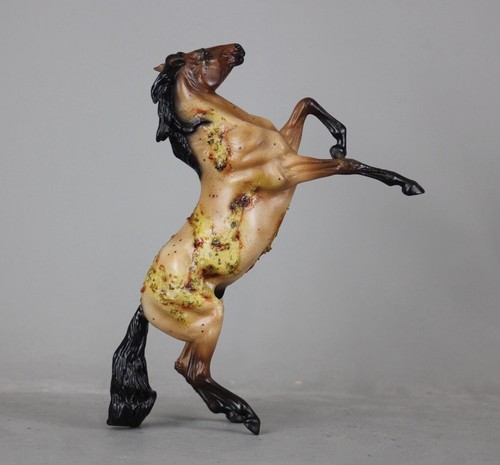 Breyer Custom/CM Rearing Mustang By Dan Van’s Customs Halloween Zombie - Picture 6 of 6