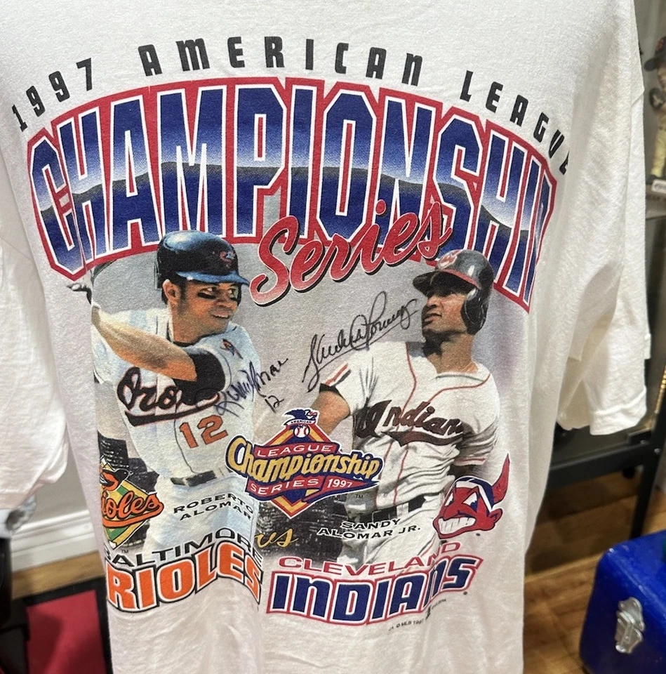 Sandy & Roberto Alomar Cleveland Indians /Baltimore Orioles 1997 SIGNED Shirt - Image 2 of 4