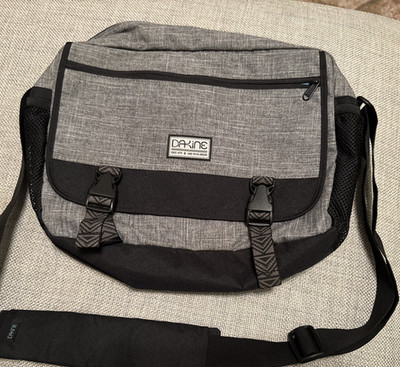 Dakine Laptop Campus Messenger Book Bag Gray