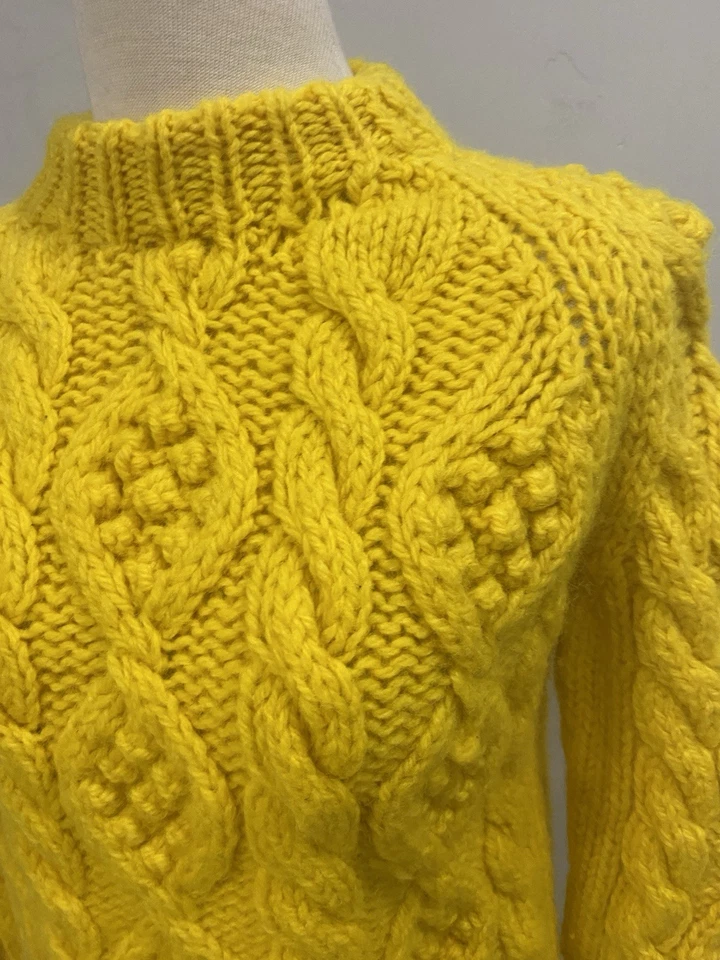 VTG 60’s Yellow Cable K It Wool Sweater, Made I’m Italy XS/S - Image 2 of 4