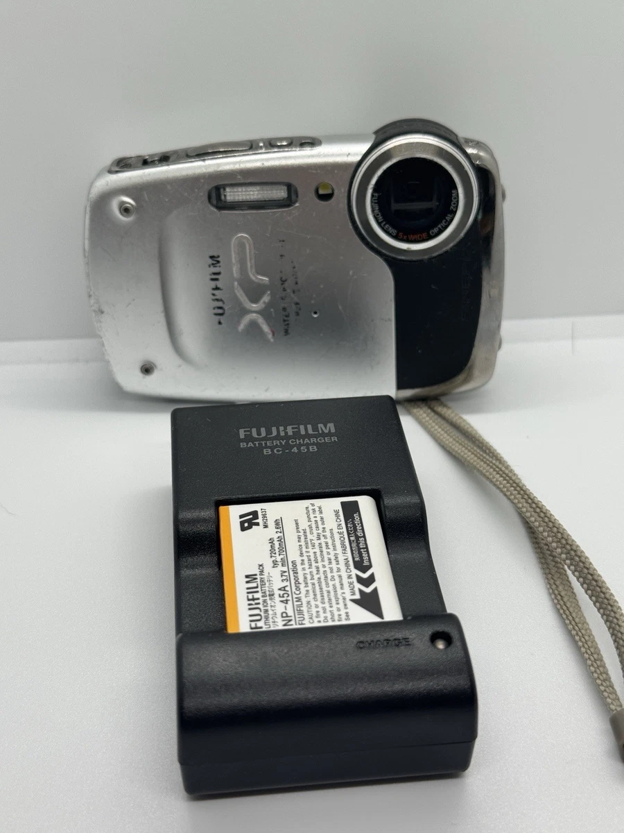 Preços baixos em Fujifilm FinePix XP Series câmeras digital