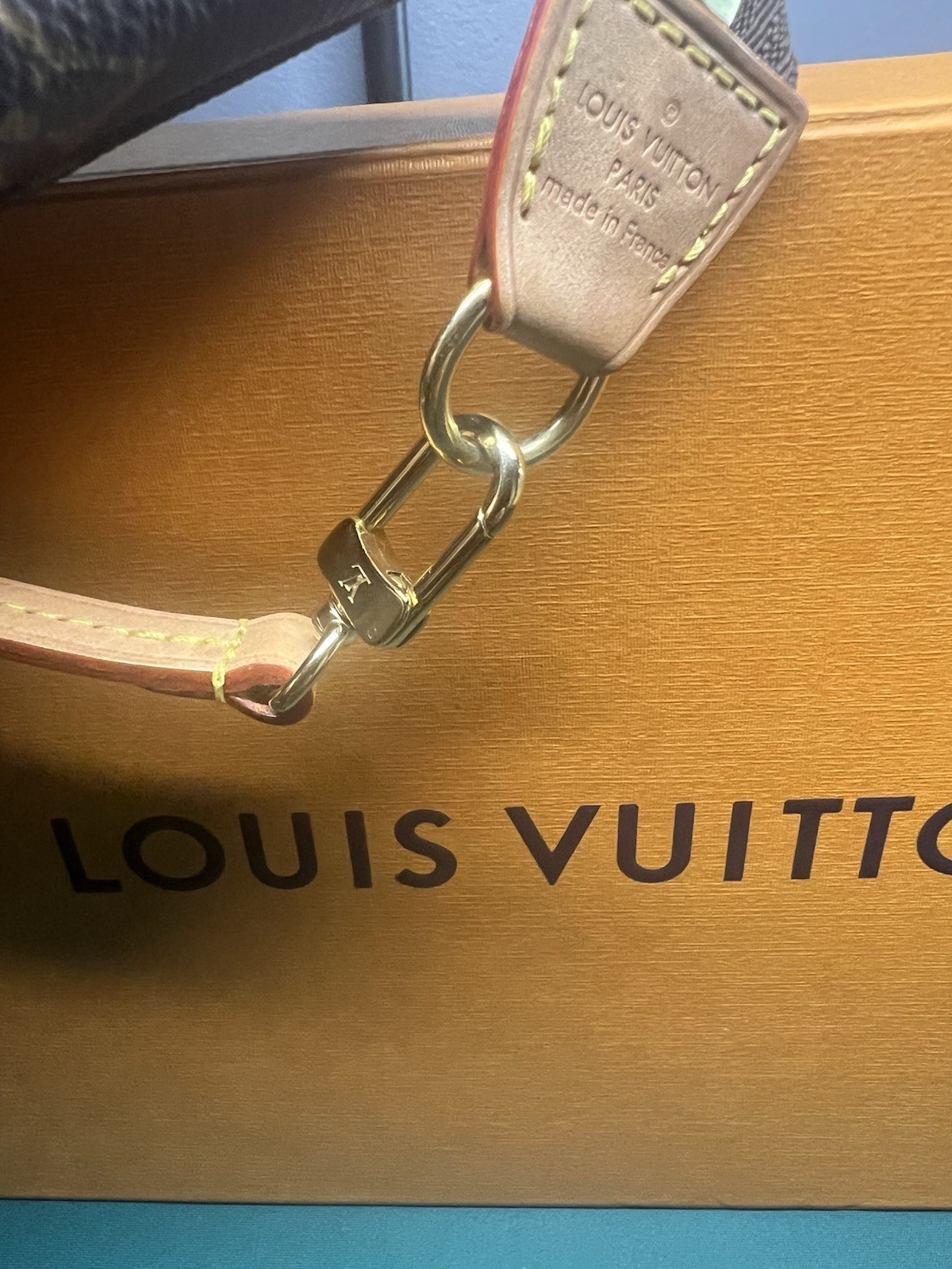 Authentic LOUIS VUITTON Monogram Pochette Accessoires + Dust Bag, Box & Receipt image 5